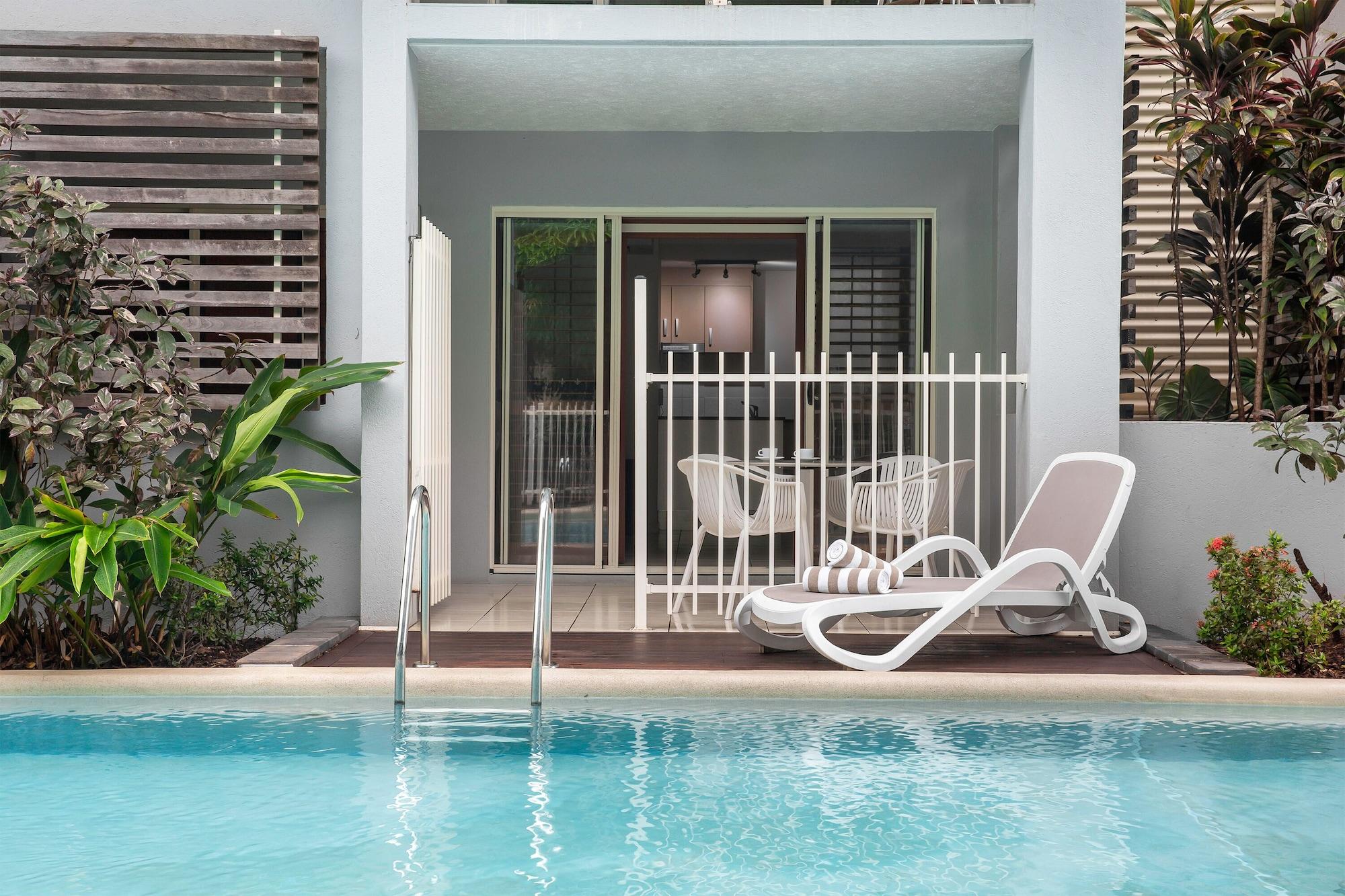 Aparthotel Mantra Aqueous on Port à Port Douglas Extérieur photo