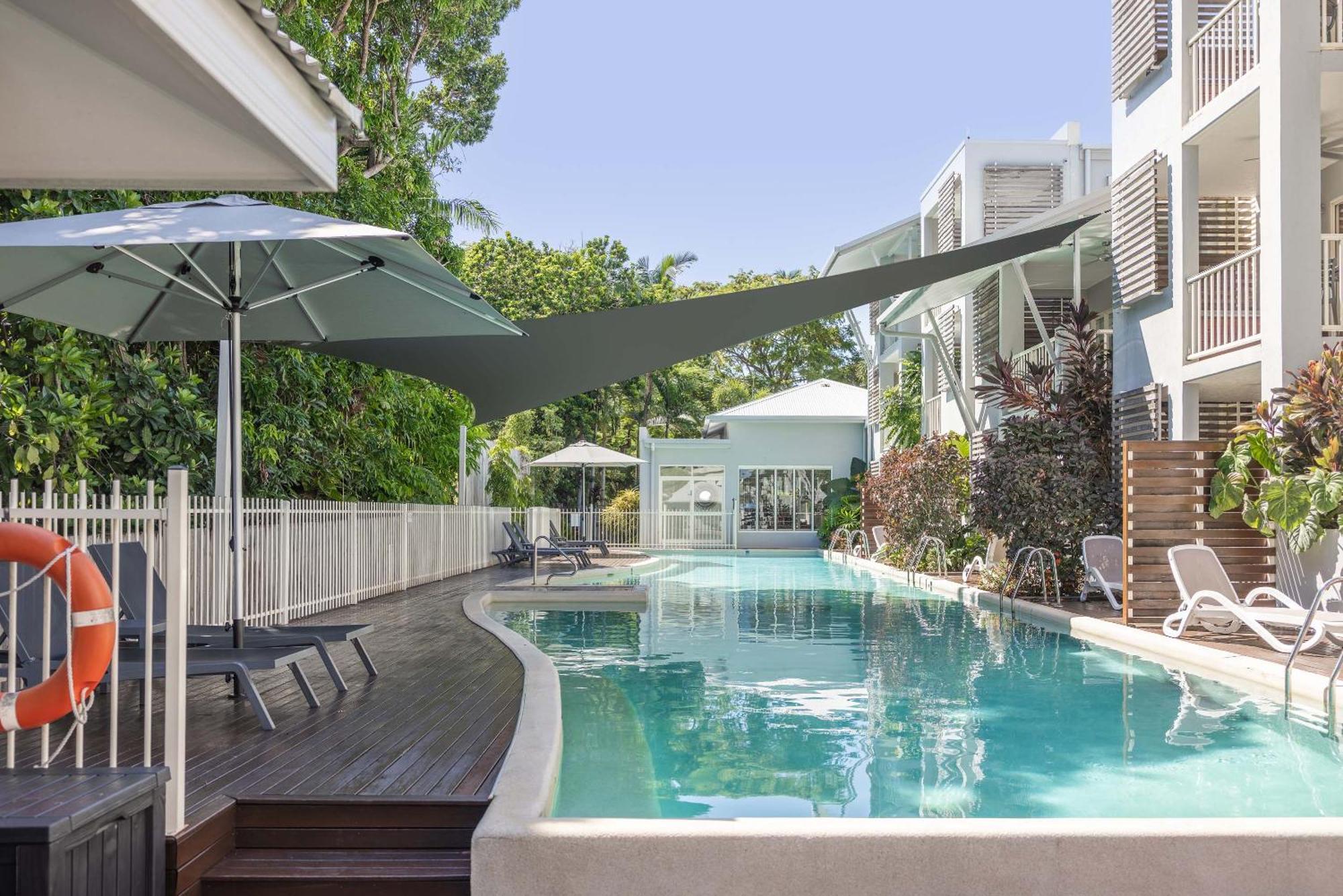 Aparthotel Mantra Aqueous on Port à Port Douglas Extérieur photo