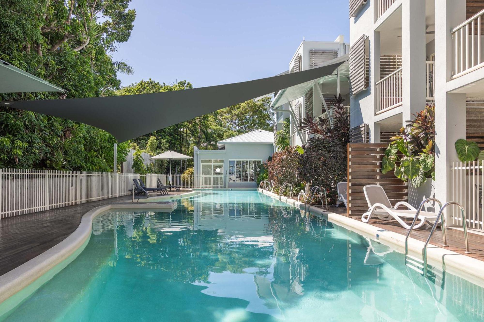 Aparthotel Mantra Aqueous on Port à Port Douglas Extérieur photo