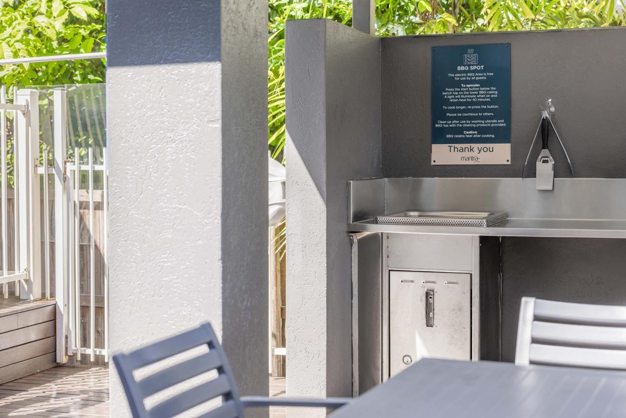 Aparthotel Mantra Aqueous on Port à Port Douglas Extérieur photo