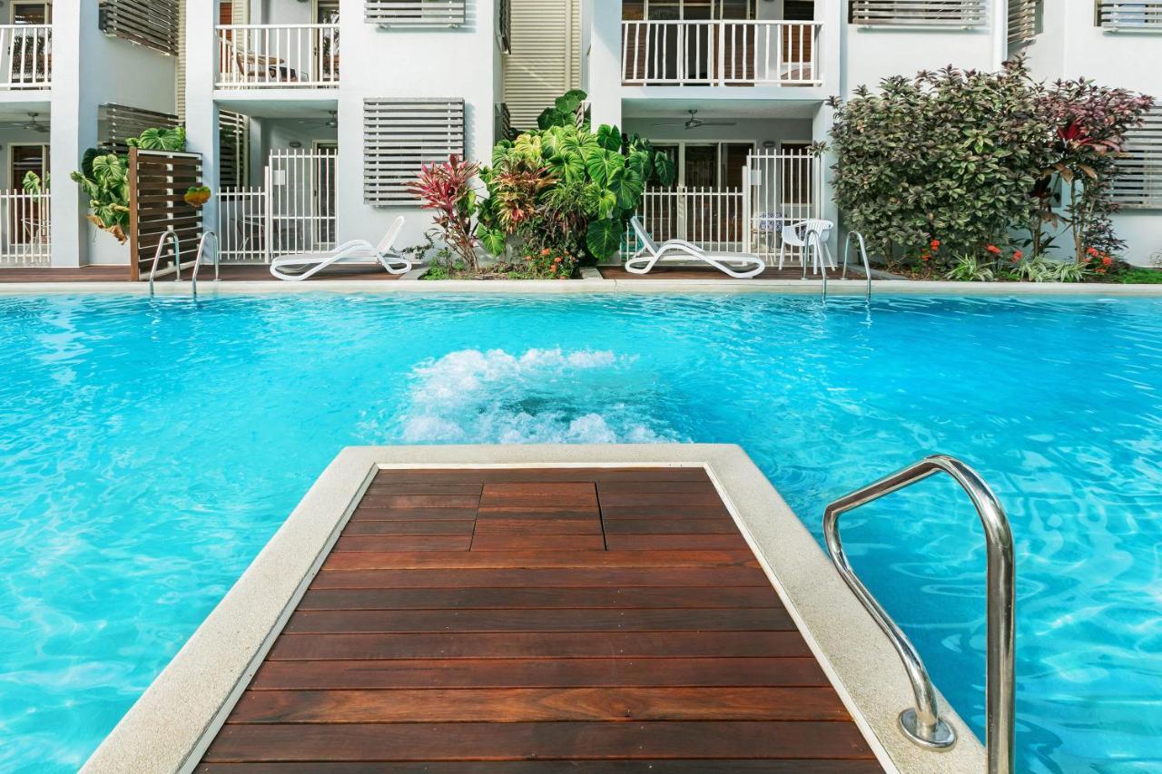 Aparthotel Mantra Aqueous on Port à Port Douglas Extérieur photo
